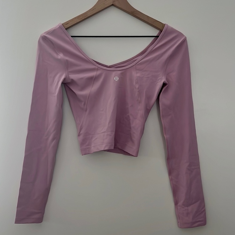LuluLemon cropped long sleeve shirt